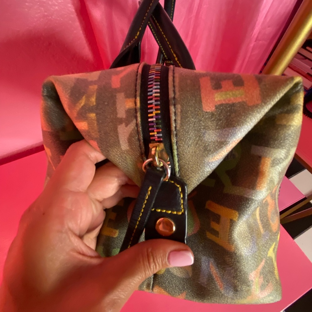 Y2K Dooney & Bourke - Picture 5 of 5